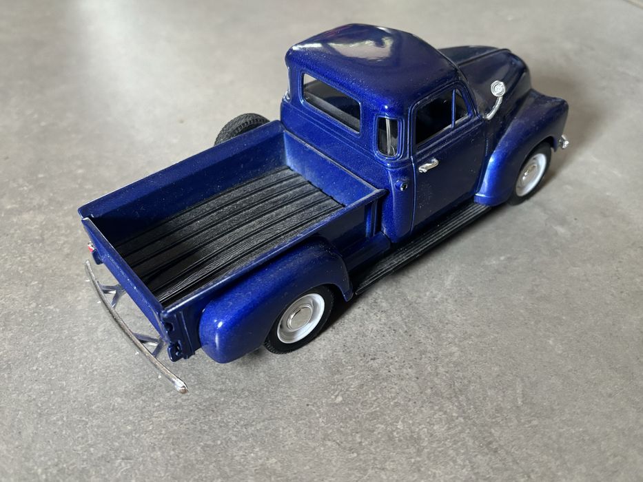 Model Welly skala 1/24 Chevrolet Pick Up 1953