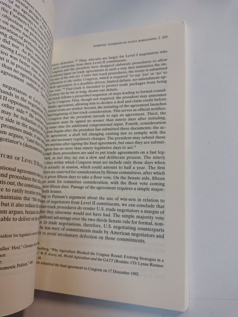 Political Science Quarterly Summer 1998

Theo Journal PF Public and In