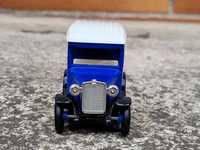 Kolekcja modeli Ford model A 1:55 Nivea krem