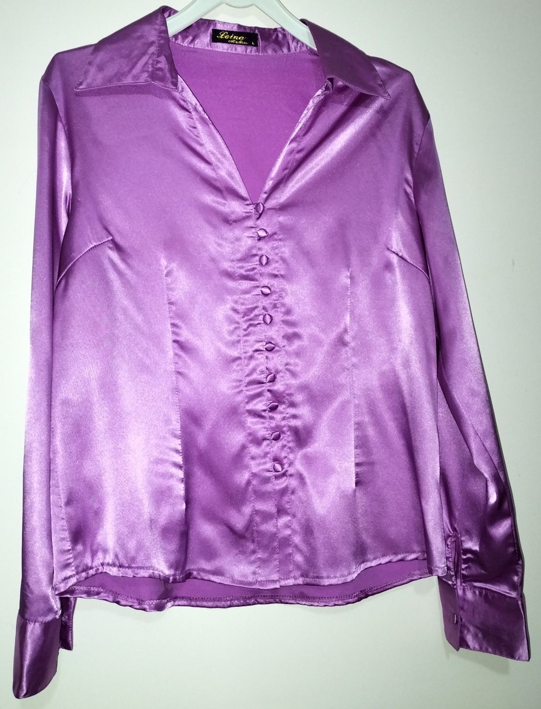 Camiseiro / Blusa de cor Violeta