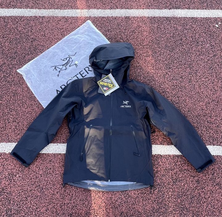Вітровка Arc’teryx Beta Lt на Gore-Tex