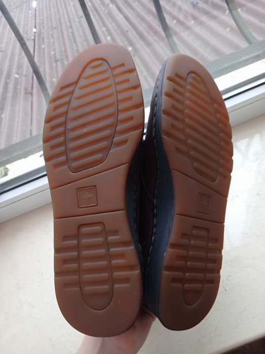 Шкіряні черевики dr martens 43 р