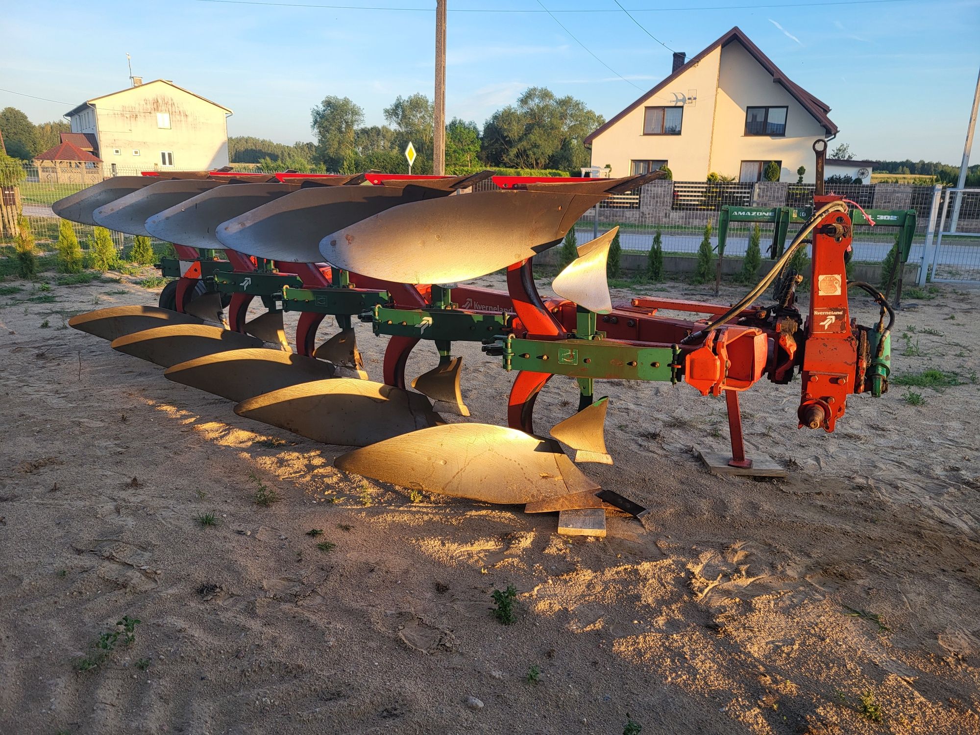 Pług Kverneland ED 100 5 skibowy obrotowy 4+1