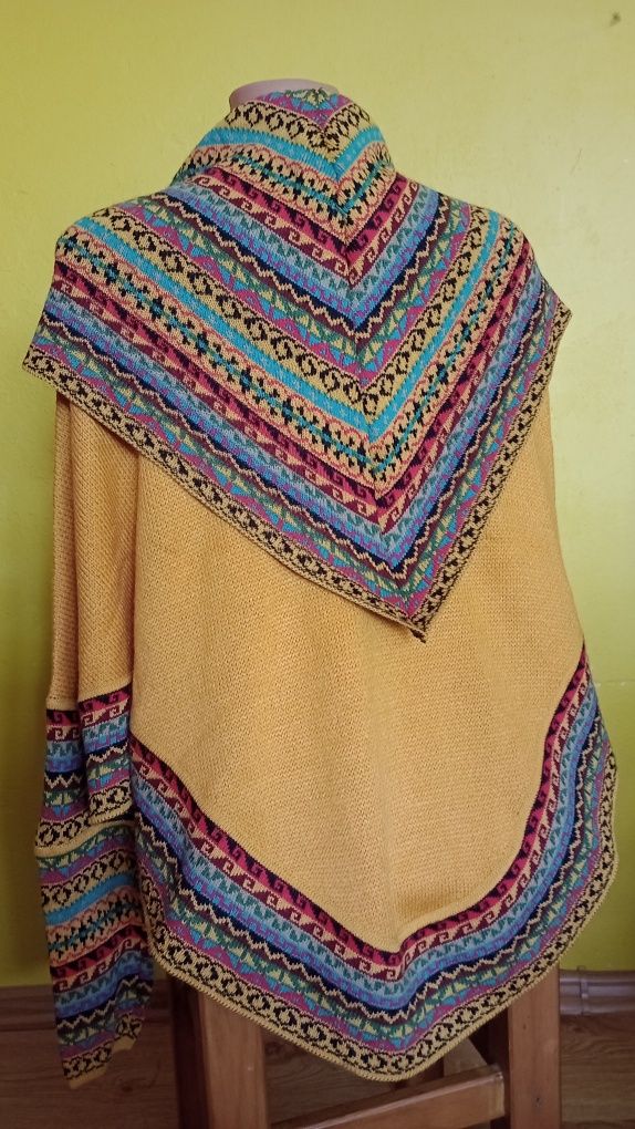 Sweterek  poncho