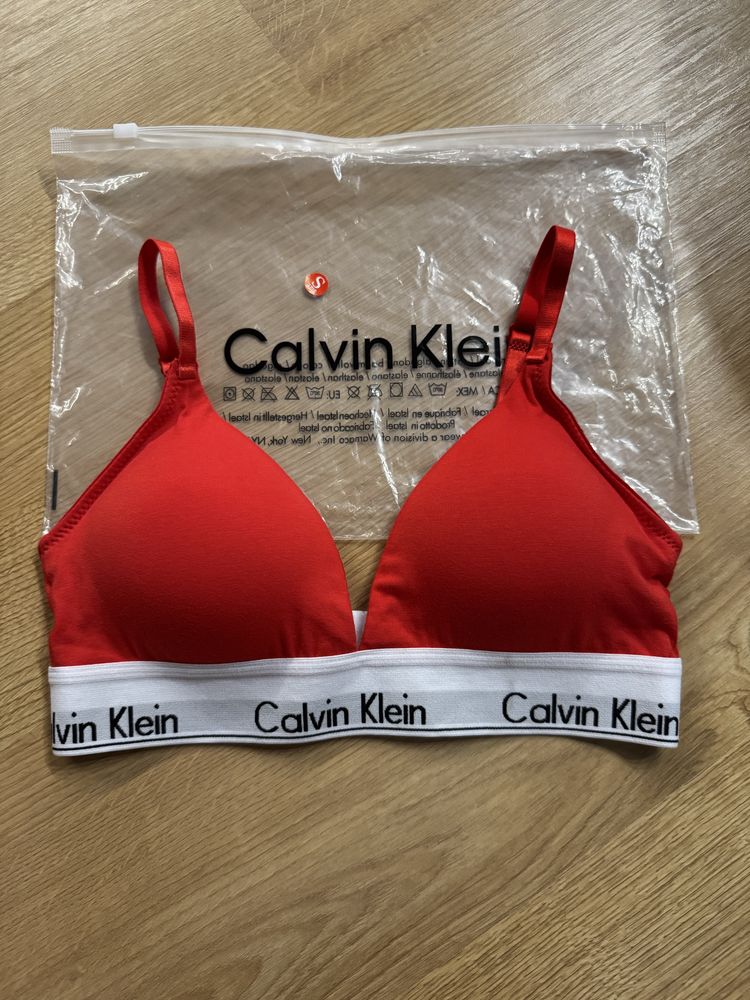 Бюстгалтер топ Calvin Klein