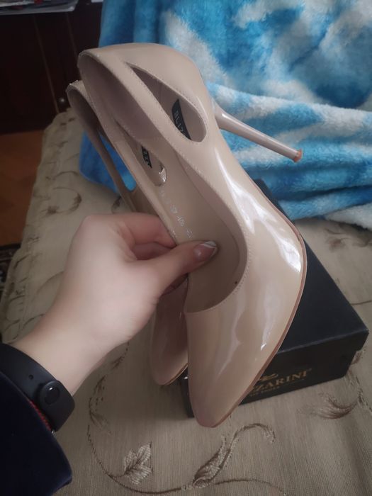 Туфлі класика 38 розмір