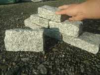 Granit cegiełka 5x10x20 palisada kostka granitowa brukowa ziemia kora
