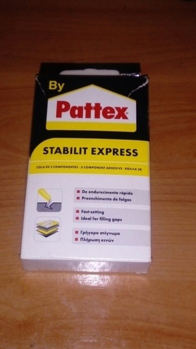 Pattex resina repara "tudo"