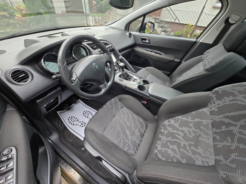 Peugot 3008 1.6hdi/Panorama/Headup/Navi/Isofix/Alu/HADC/