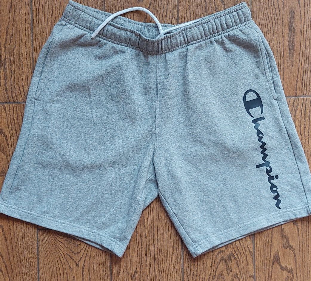 Шорты Champion оригинал. Размер L.