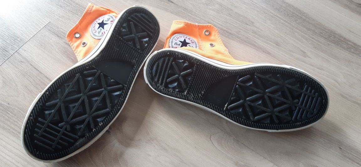 Sprzedam trampki Converse