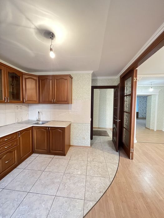 В Продажу 4 к к з євроремонтом на Шосейній