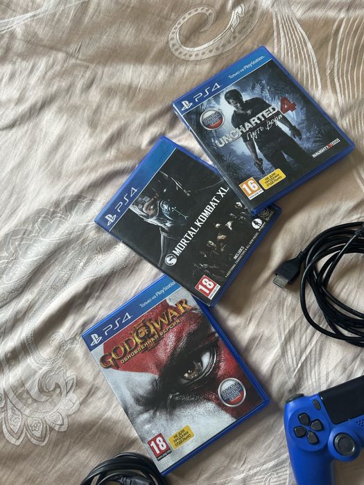 PS4 512 GB • 2 геймпади • Все працює