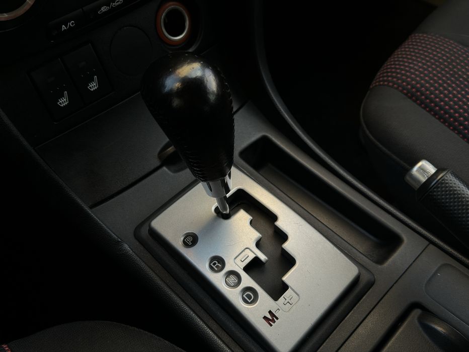 Mazda 3 1.6 бензин, автомат, гарний стан.вкладень не потребує(мазда 3)