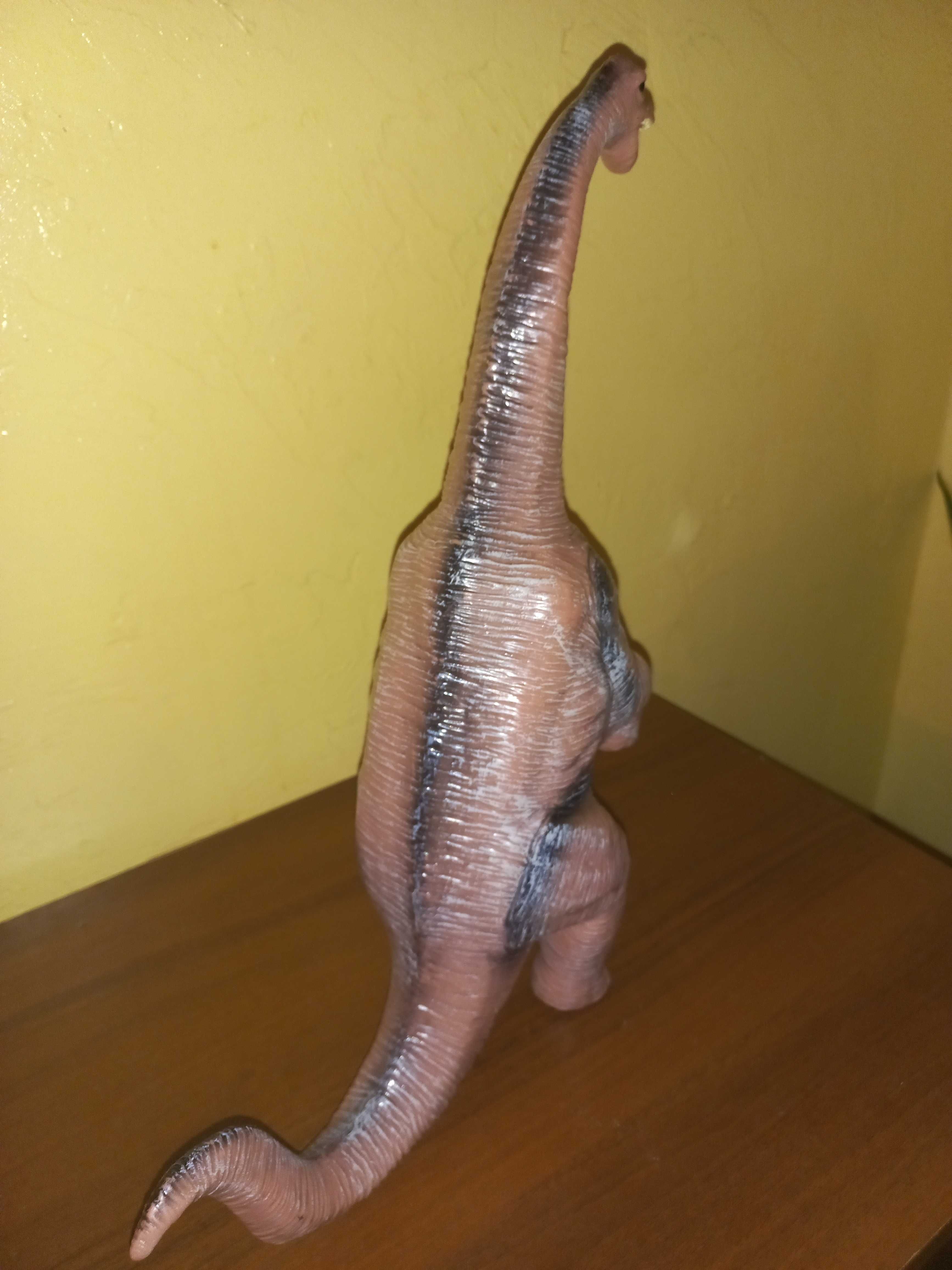 Мягкий резиновый динозавр Апатозавр