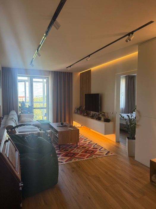 Продаж квартири з дизайнерським ремонтом вул. Жасминова