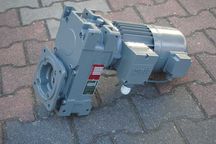 Motoreduktor 0.55kw. 41obr./min. obce chłodzenie