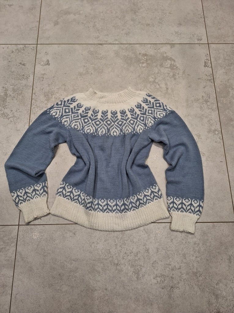 Sweter wełniany Handmade