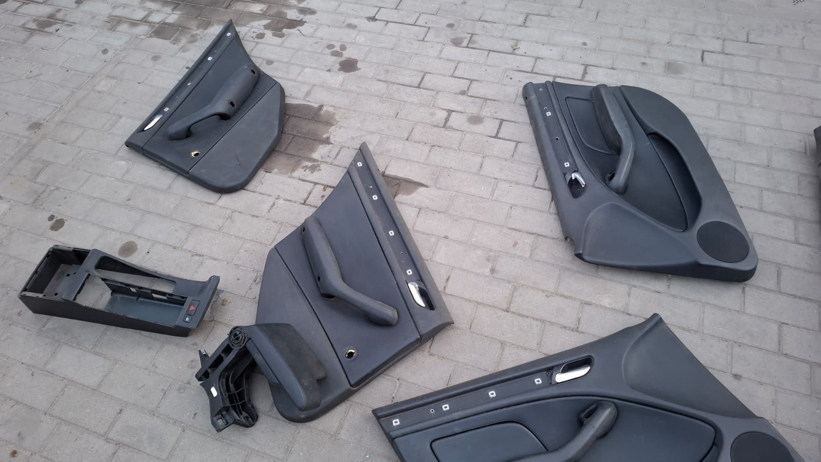 Fotele bmw e46 sedan wnętrze kanaoa boczki