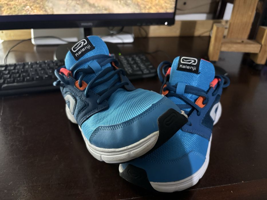 ténis de corrida infantil da marca Kalenji