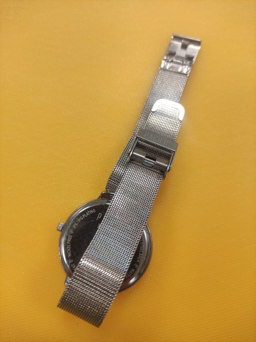 zegarek damski Pacific chronograf
