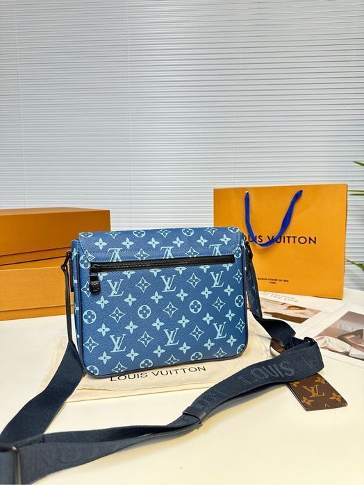 Сумка Louis Vuitton Damier Infini district
