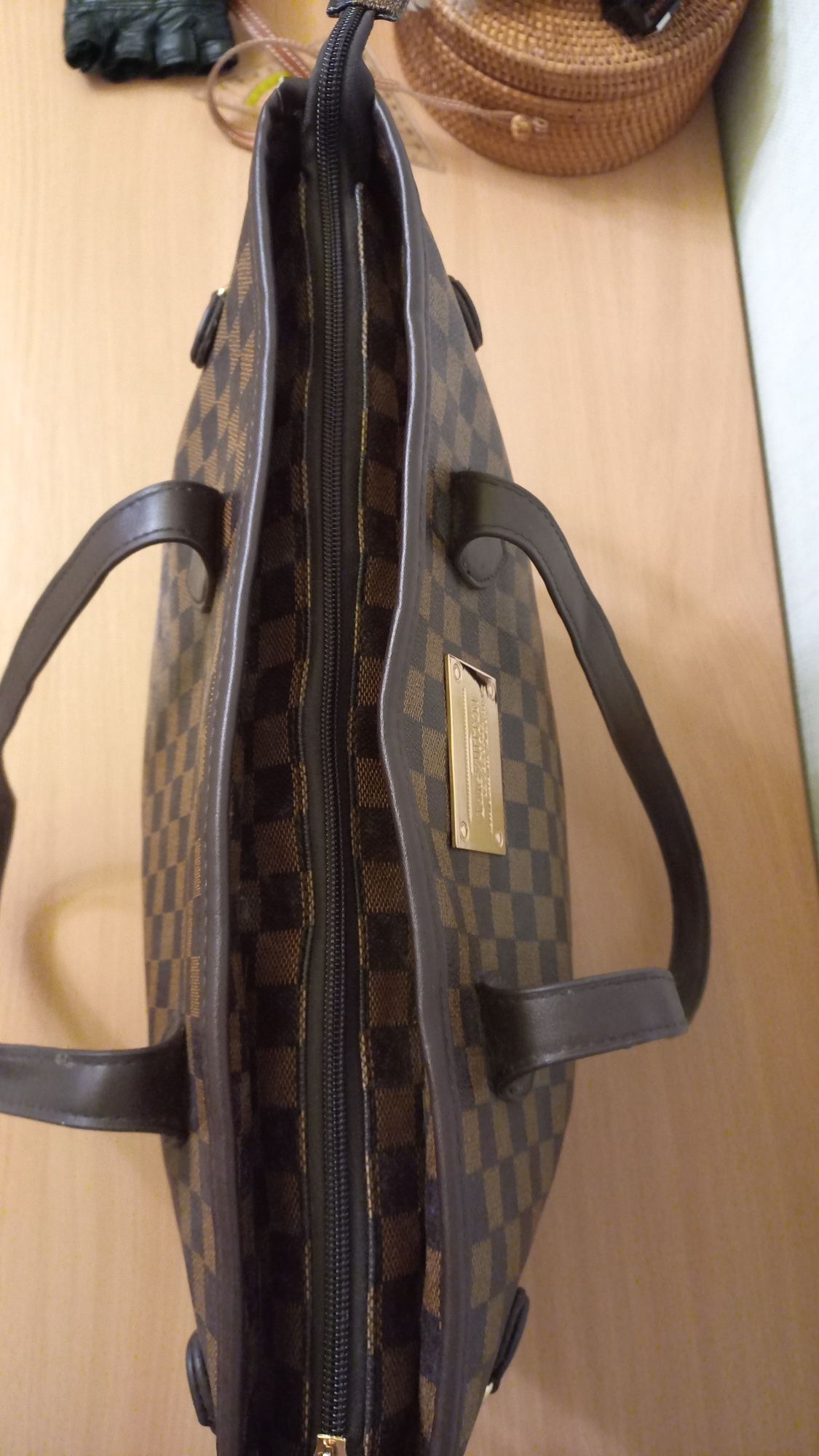 Cумка Louis Vuitton