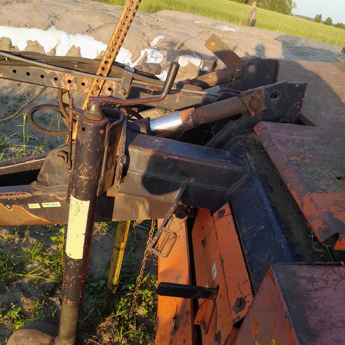 przyczepa samozbierajonca