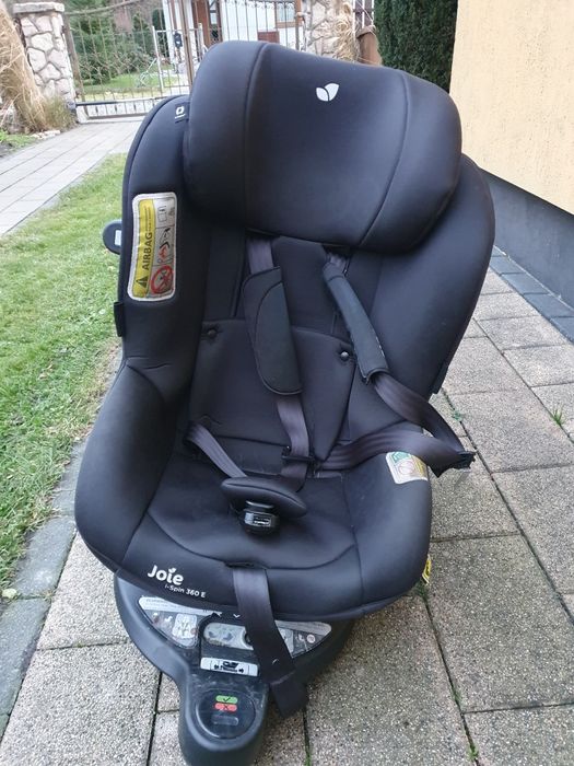 Obrotowy fotelik samochodowy