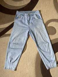 голубые джинсы багги bershka