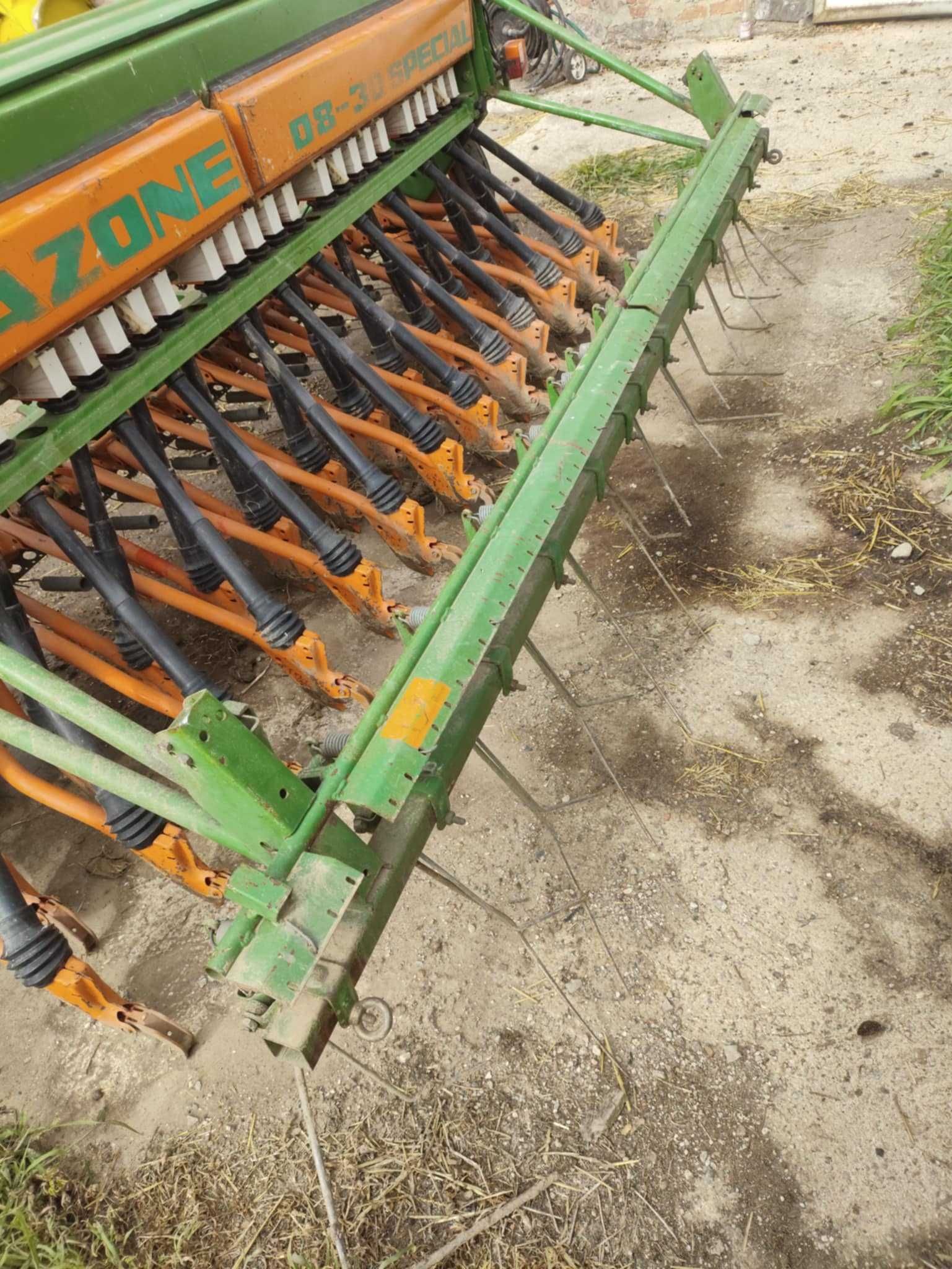 siewnik amazone d8
