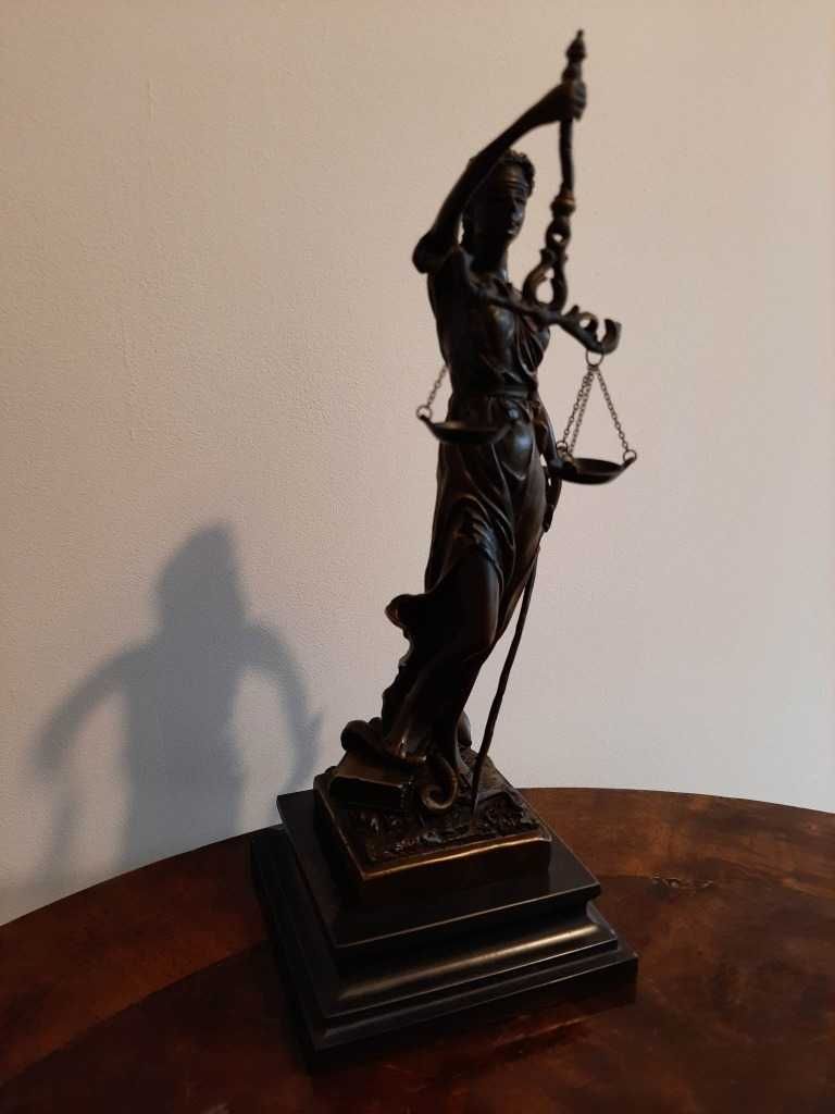 Figura z brązu - Temida - syg.Mayer