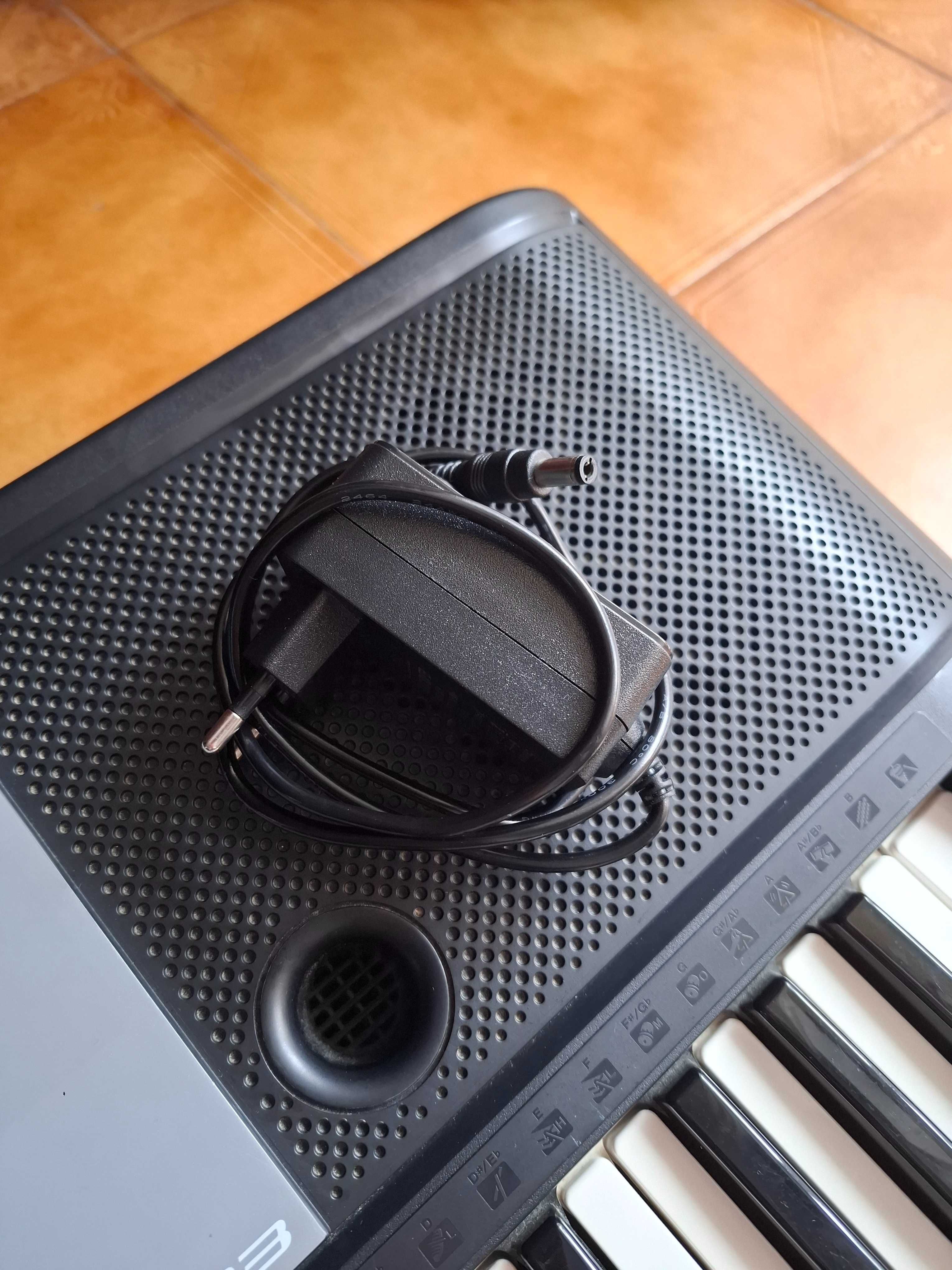 Teclado Yamaha em muito bom estado