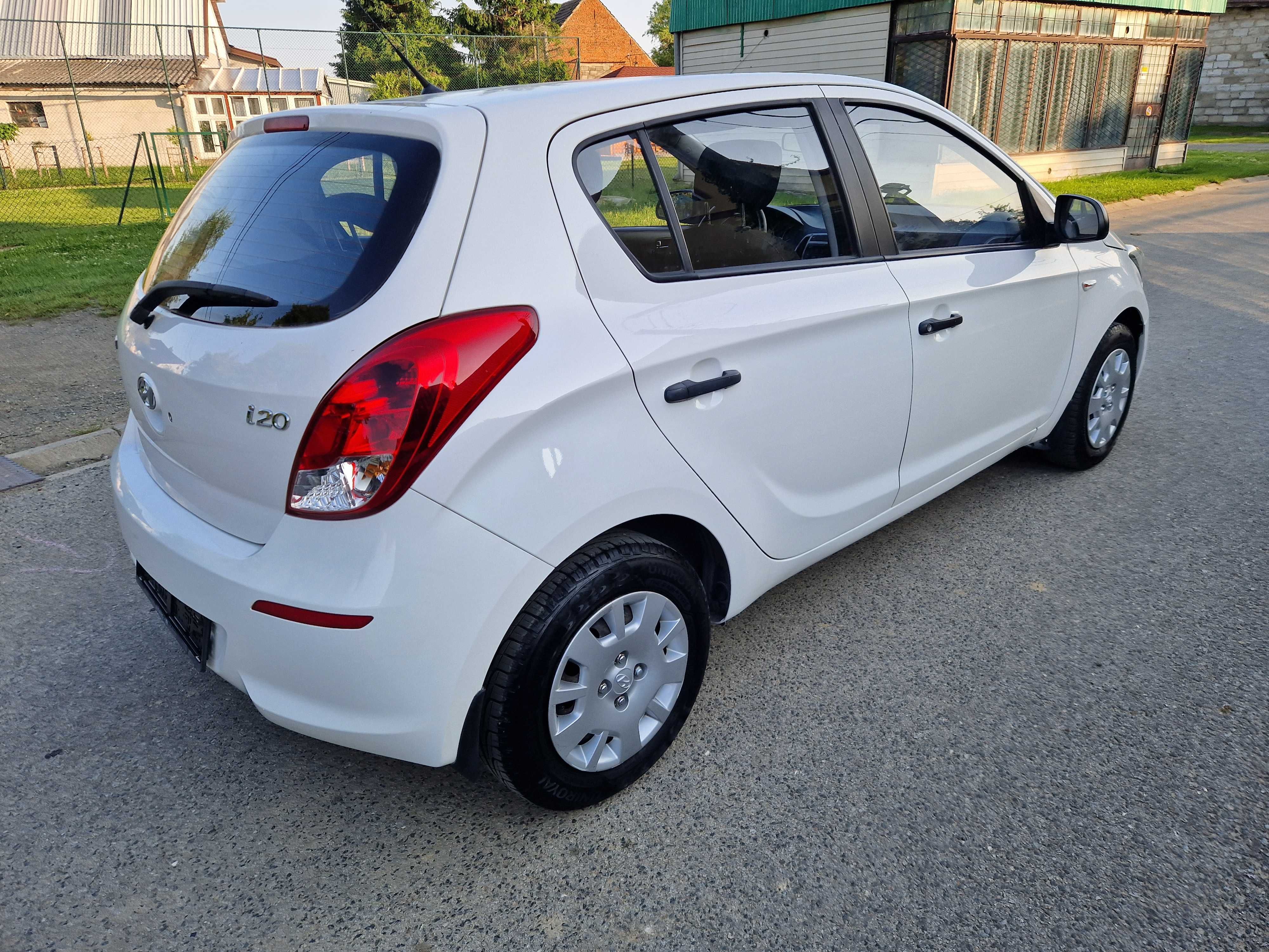 Hyundai i20 1.25cm *klima* #97.000km# 13r