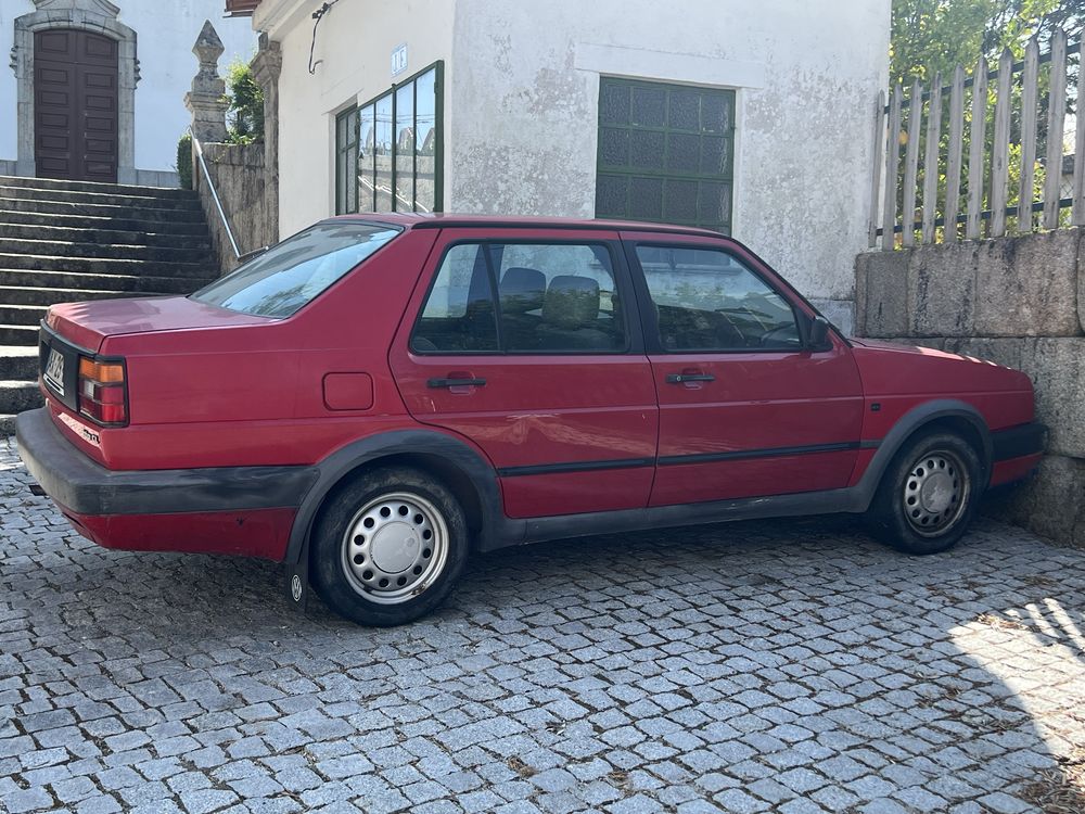 Carro VW Jetta em otima condição