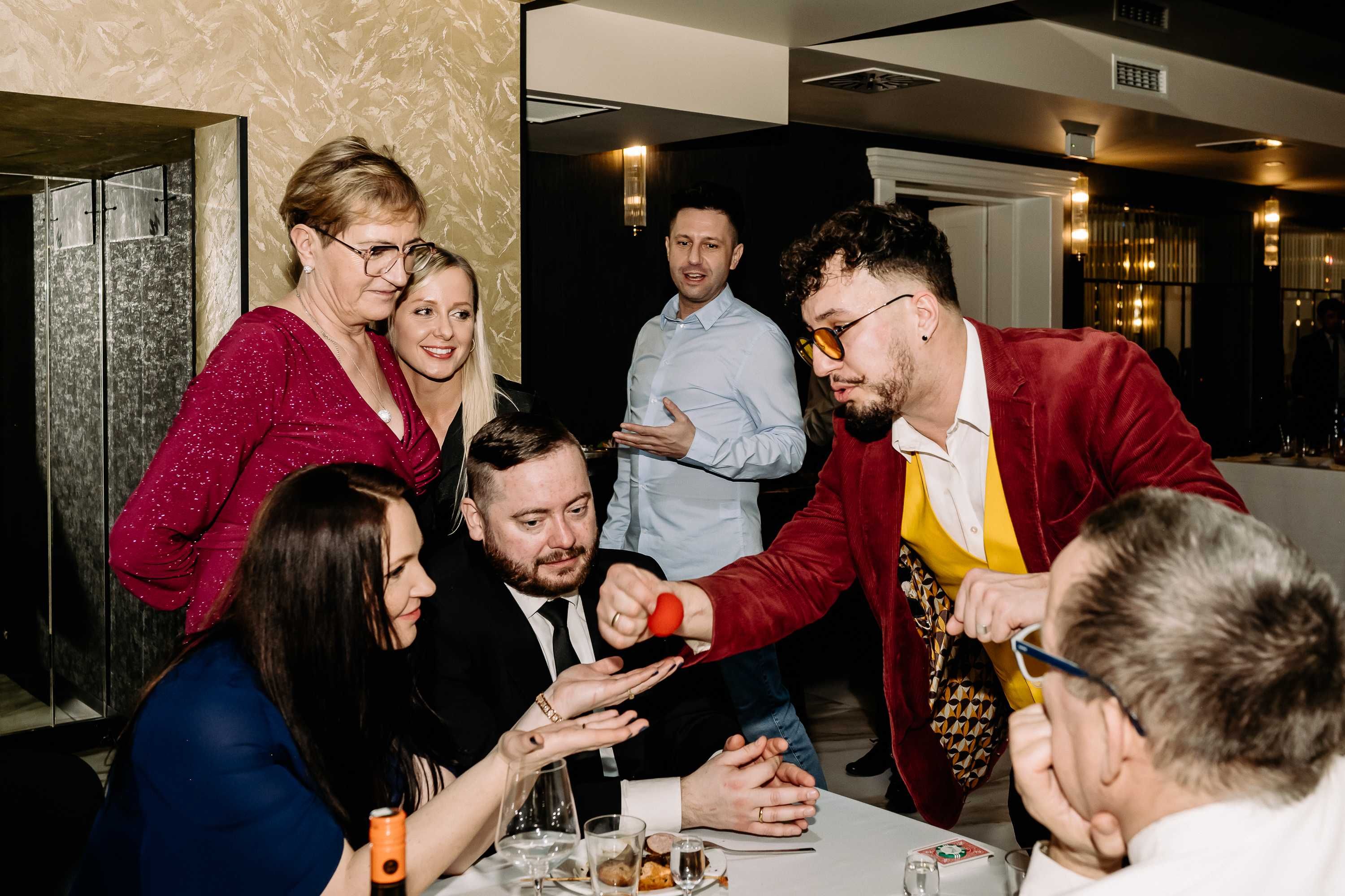 -> Rafaelo Iluzjonista/Magik oczaruje Wesele Urodziny Event Firmowy