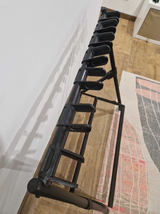 Gravity Vari-G 7 Multi Guitar Stand - até 7 instrumentos