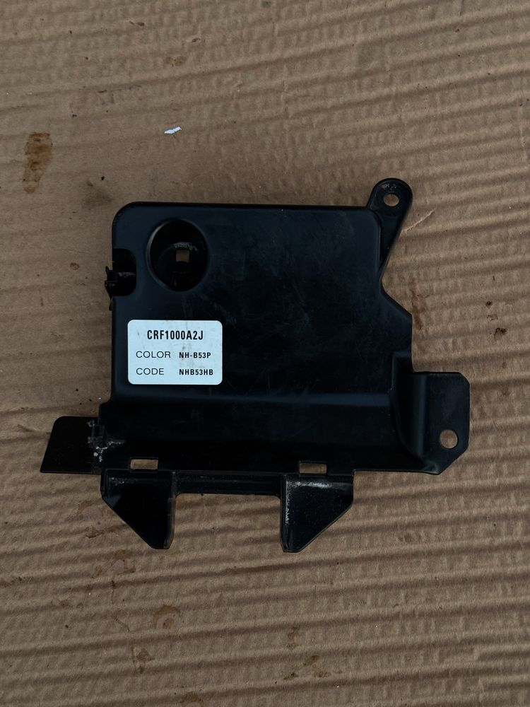 Tylna wewnetrzna osłona owiewki 80106-MKK-D0 Honda AfricaTwin CRF 1000