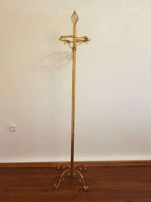 Вішалка напольна