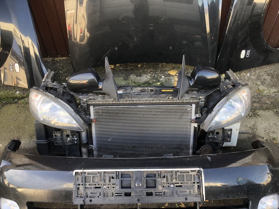 Передній Бампер Chevrolet Lacetti  комплектний перід чорний