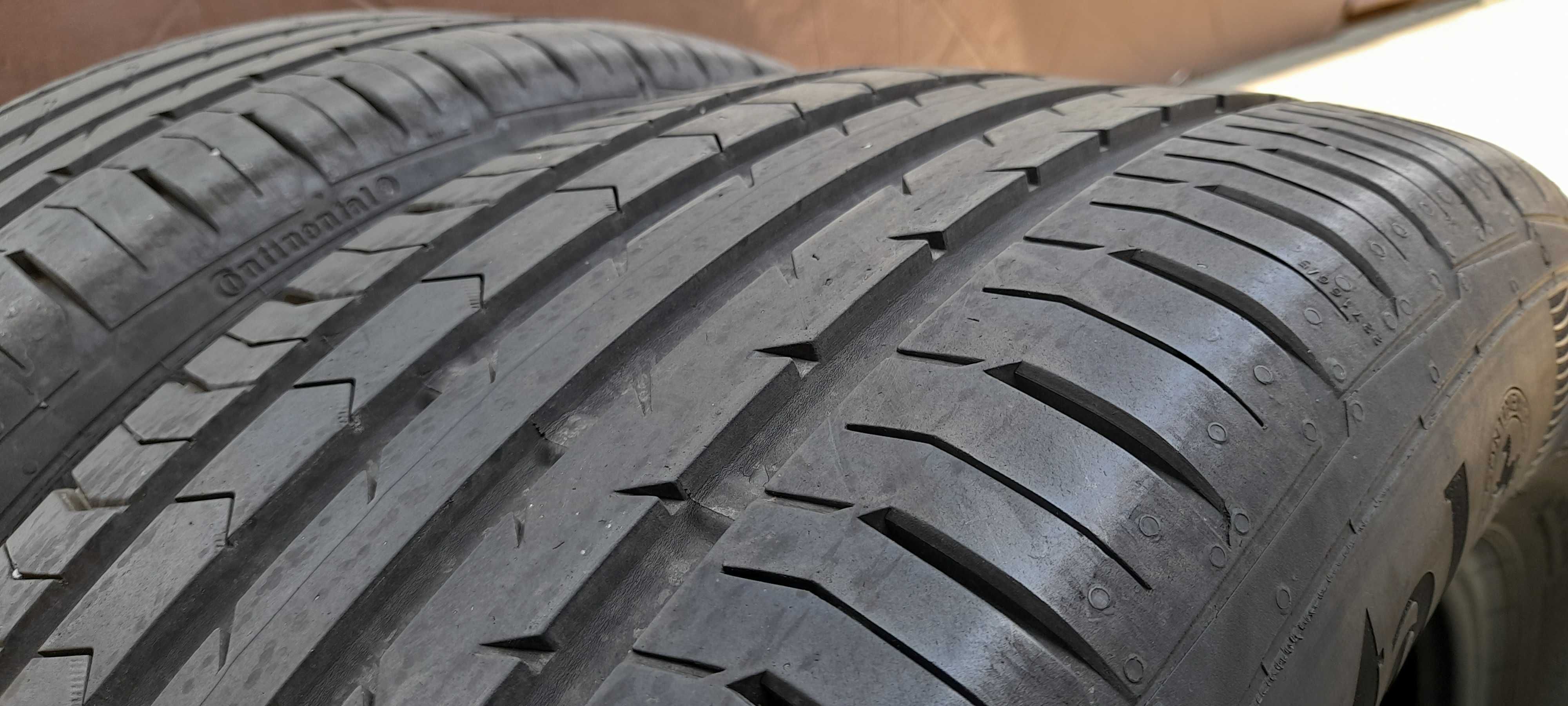 Opony letnie Continental  235/55 R17  99V