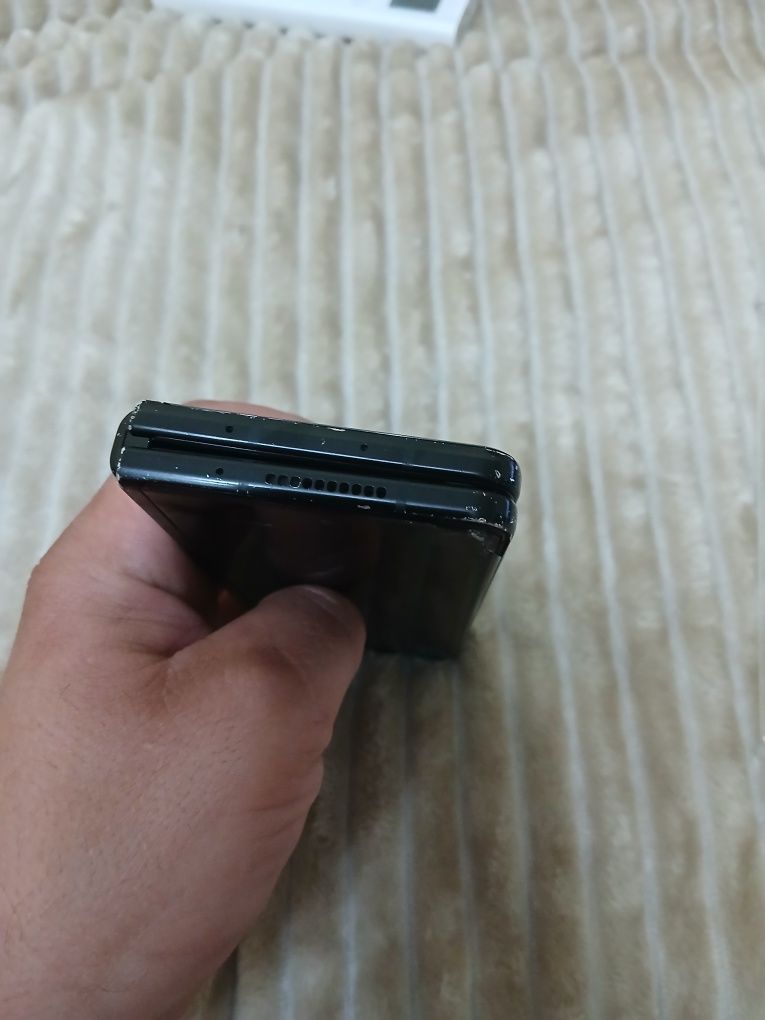 Samsung z fold 3