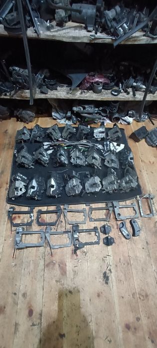 Замок двери передний/задний BMW e36/e34/e38/e39/e46