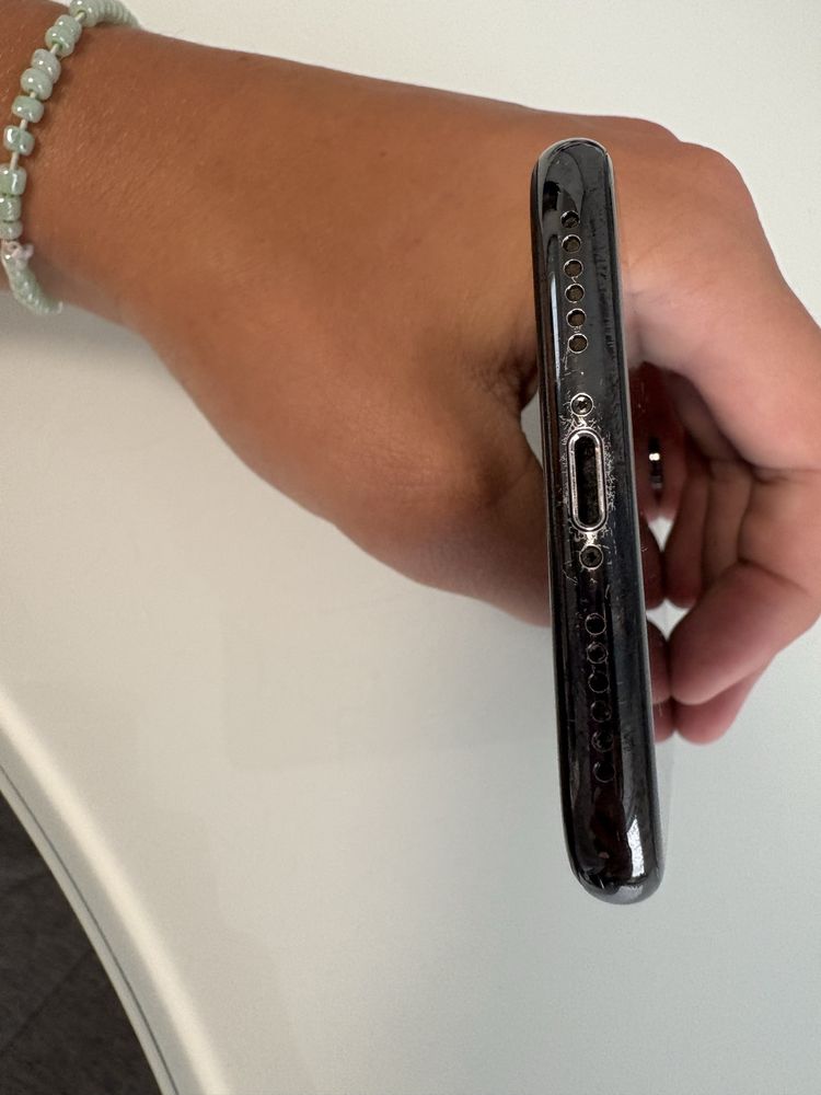 Iphone x w dorbym stanie