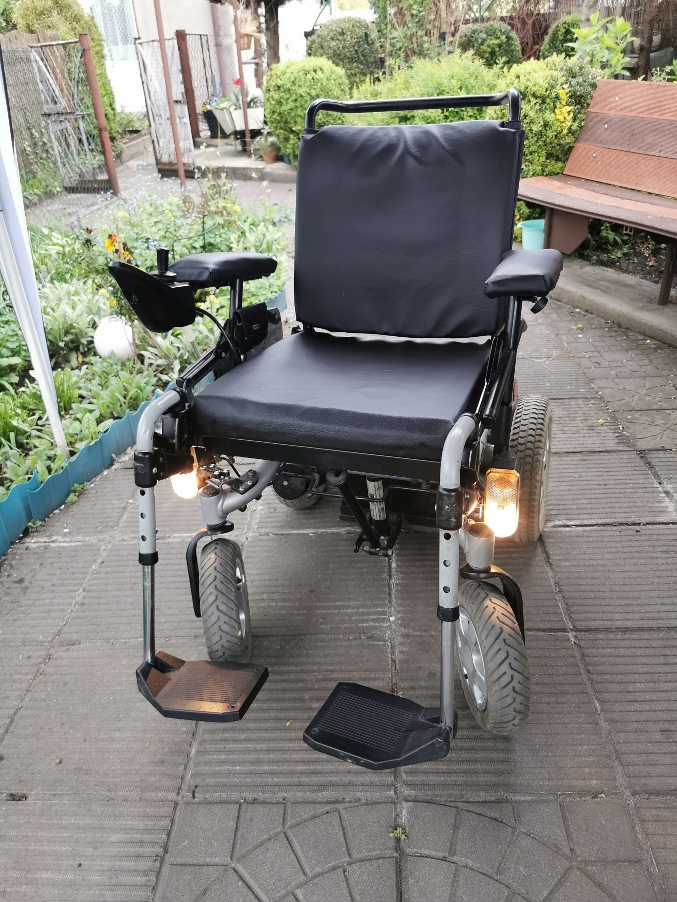 Wózek inwalidzki INVECARE STORM3