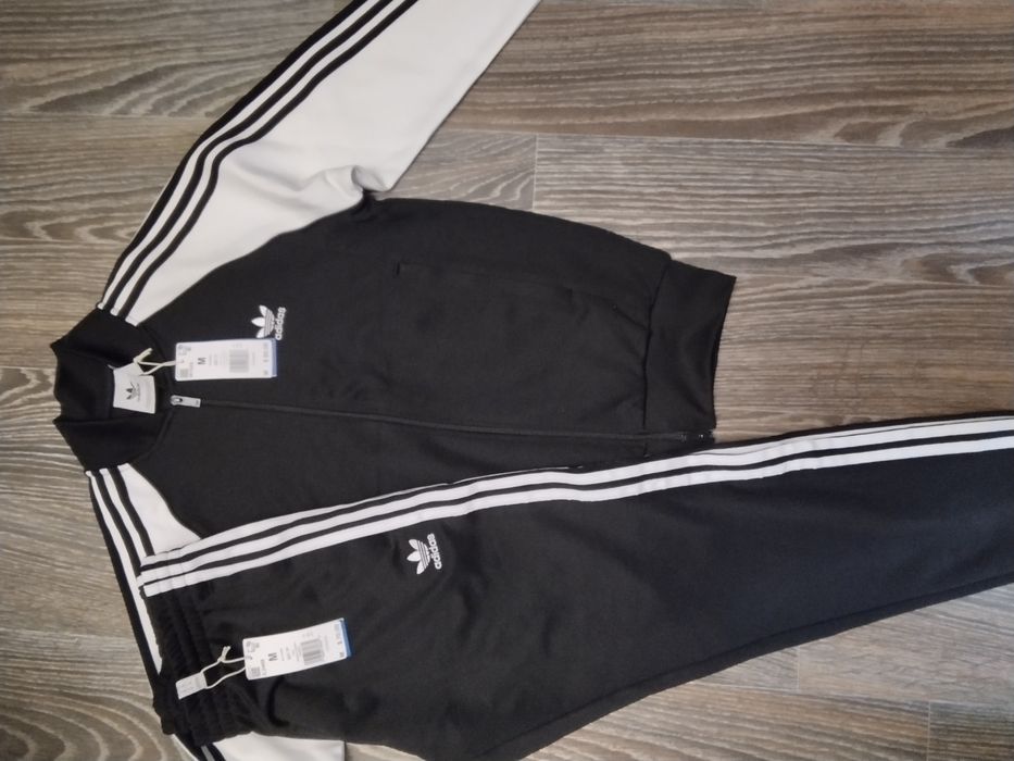 Чоловічий спортивний костюм Adidas originals розмір М (кофта малом.)