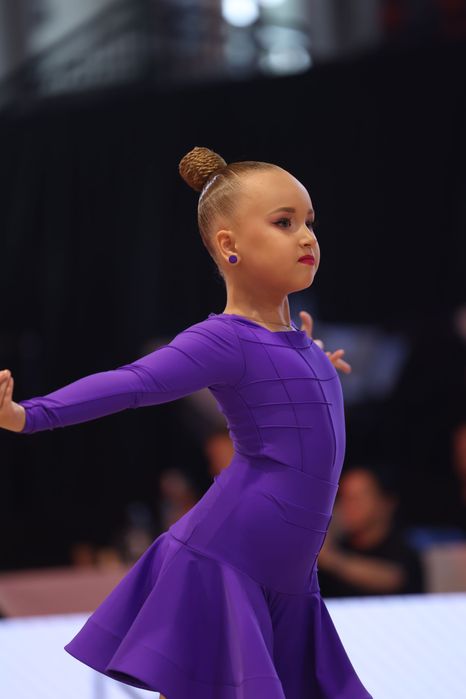 Продам сукню бейсік