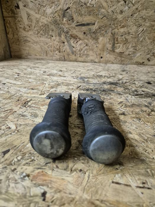 Podnózki pasażera  mz etz 150