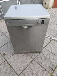 Máquina de lavar loiça Bosch inox