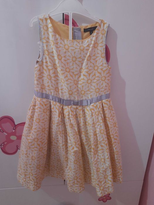 Sukienka rozm.5-6 lat